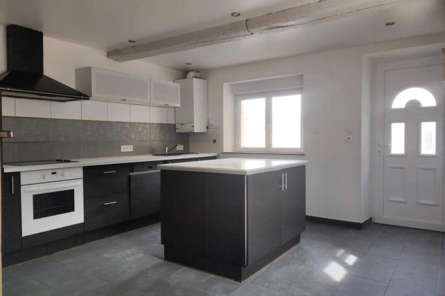 Maison à vendre 4 pièces de 106 m² à Sécheval