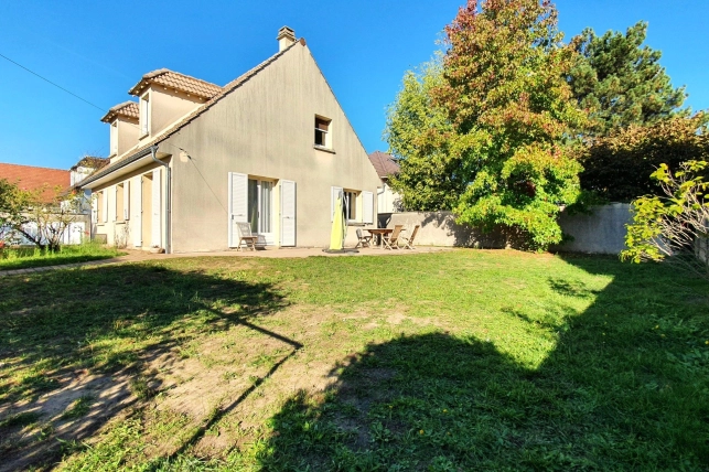 Maison à vendre 6 pièces de 125 m² à Conflans-Sainte-Honorine