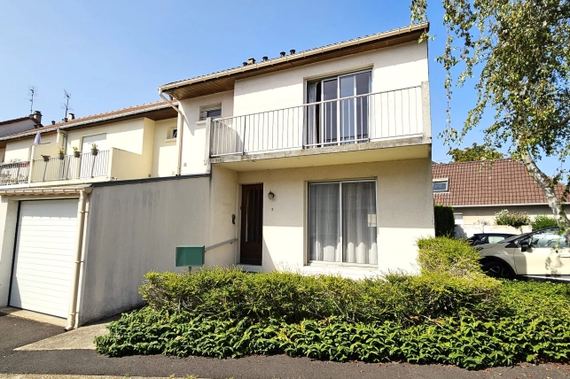 Maison à vendre 5 pièces de 82,22 m² à Conflans-Sainte-Honorine