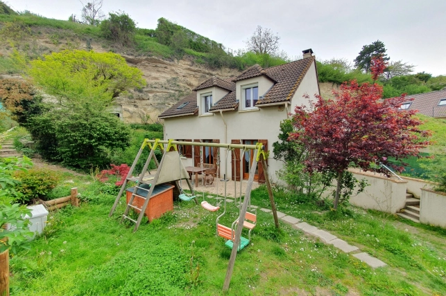 Maison à vendre 6 pièces de 132 m² à Conflans-Sainte-Honorine