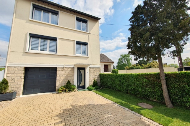 Maison à vendre 5 pièces de 93 m² à Conflans-Sainte-Honorine