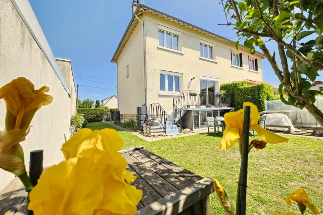 Maison à vendre 5 pièces de 90 m² à Conflans-Sainte-Honorine