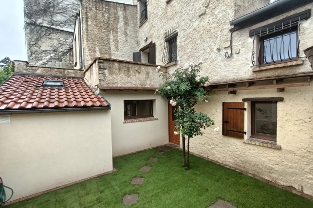 Maison à vendre 5 pièces de 81 m² à Le Mesnil-le-Roi