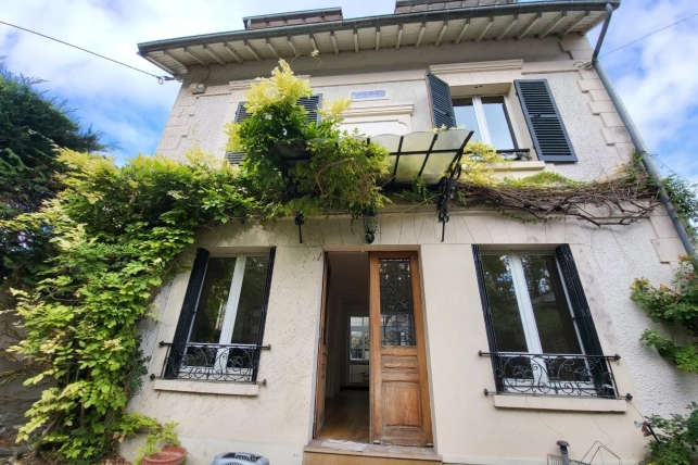 Maison à vendre 6 pièces de 120 m² à Conflans-Sainte-Honorine