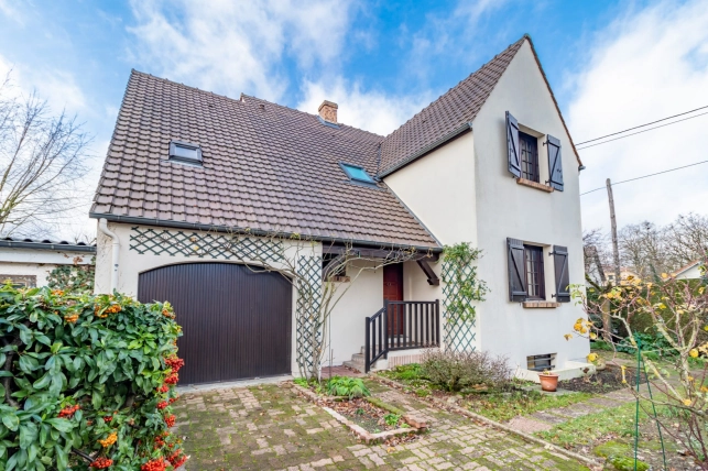 Maison à vendre 6 pièces de 123 m² à Conflans-Sainte-Honorine