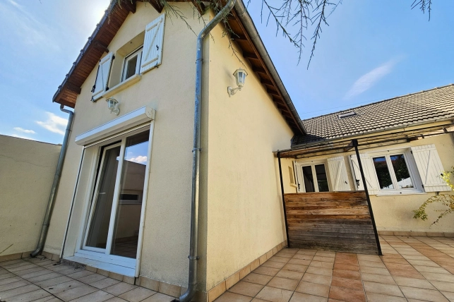 Maison à vendre 6 pièces de 104 m² à Conflans-Sainte-Honorine