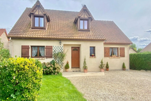 Maison à vendre 6 pièces de 112 m² à Gisors