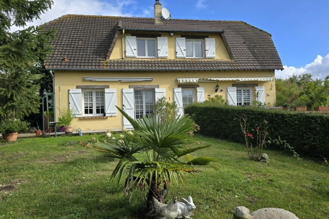 Maison à vendre 7 pièces de 151 m² à Gournay-en-Bray