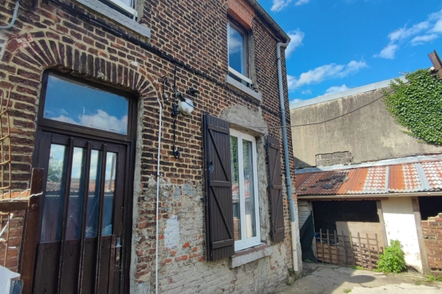 Maison à vendre 3 pièces de 60 m² à Maubeuge