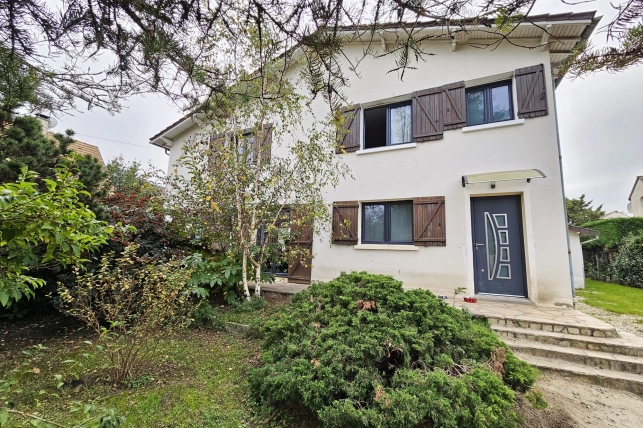 Maison à vendre 8 pièces de 156 m² à Conflans-Sainte-Honorine