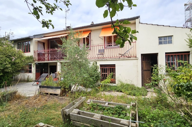 Maison à vendre 6 pièces de 108 m² à Conflans-Sainte-Honorine