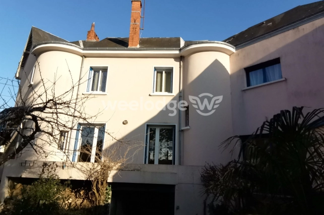 Maison à vendre 6 pièces de 170 m² à Châteauroux