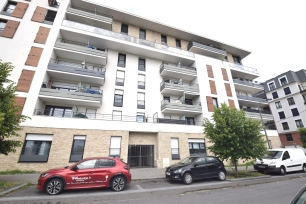 Appartement à vendre 2 pièces de 42,37 m² à Pontoise