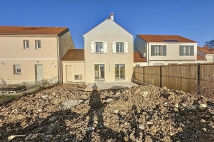 Maison à vendre 5 pièces de 120 m² à Marines