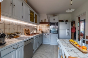 Maison à vendre 6 pièces de 115 m² à Conflans-Sainte-Honorine