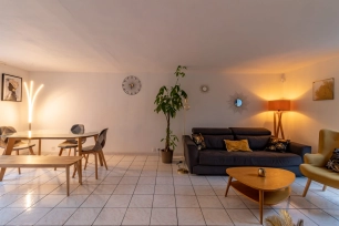 Maison à vendre 7 pièces de 130 m² à Jouy-le-Moutier