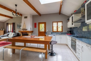 Maison à vendre 4 pièces de 90 m² à Jouy-le-Moutier