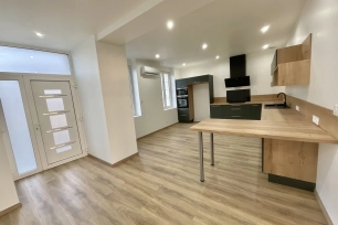 Maison à vendre 5 pièces de 143 m² à Sens