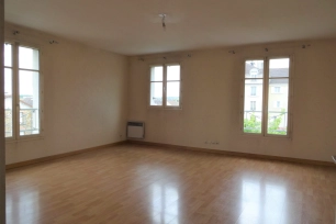 Appartement à louer 4 pièces de 85,92 m² à Carrières-sous-Poissy