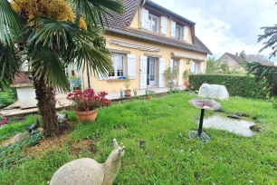 Maison à vendre 7 pièces de 151 m² à Gournay-en-Bray