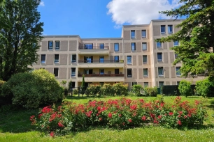 Appartement à vendre 4 pièces de 81,57 m² à Éragny