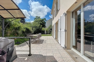 Maison à vendre 6 pièces de 138,86 m² à Éragny