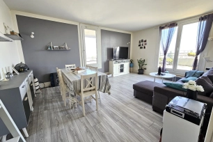 Appartement à vendre 4 pièces de 81 m² à Éragny