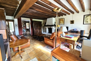 Maison à vendre 8 pièces de 232 m² à Neuville-sur-Oise