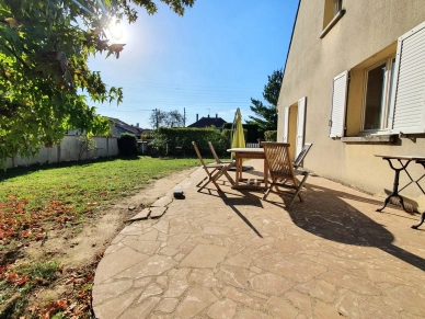 Maison à vendre 6 pièces de 125 m² à Conflans-Sainte-Honorine