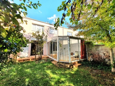 Maison à vendre 6 pièces de 113 m² à Conflans-Sainte-Honorine