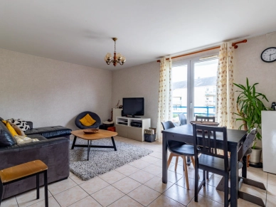 Appartement à vendre 4 pièces de 74 m² à Jouy-le-Moutier