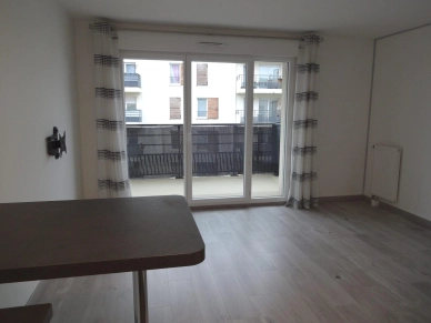 Appartement à louer 3 pièces de 56,68 m² à Éragny