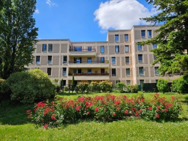 Appartement à vendre 4 pièces de 81,57 m² à Éragny