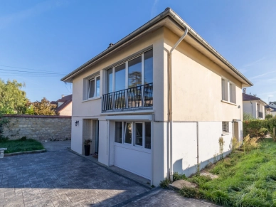 Maison à vendre 6 pièces de 118 m² à Maurecourt