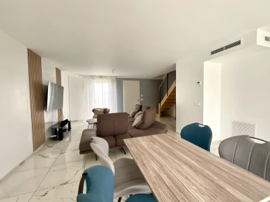 Maison à vendre 5 pièces de 122 m² à Vaux-le-Pénil