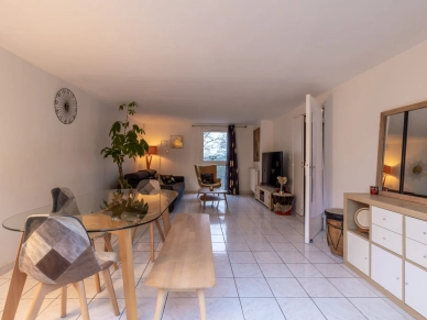 Maison à vendre 7 pièces de 130 m² à Jouy-le-Moutier