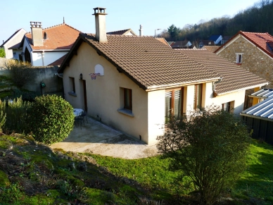 Maison à vendre 4 pièces de 90 m² à Jouy-le-Moutier