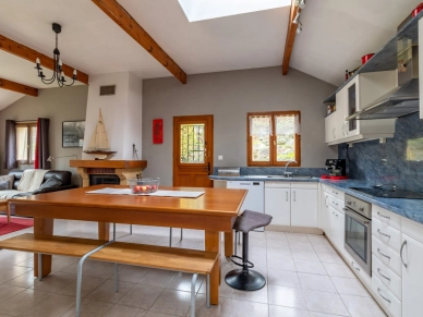 Maison à vendre 4 pièces de 90 m² à Jouy-le-Moutier