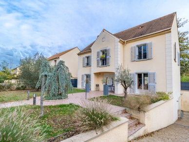 Maison à vendre 7 pièces de 170 m² à Boissy-l'Aillerie