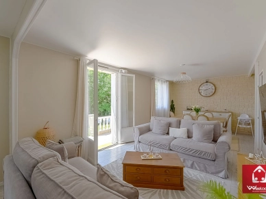 Maison à vendre 9 pièces de 169 m² à Montigny-lès-Cormeilles