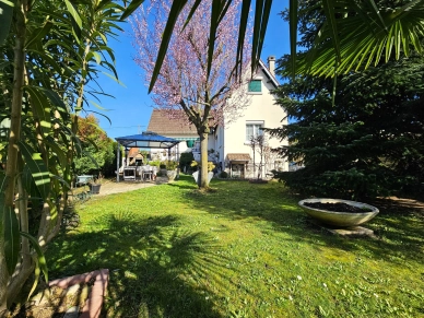 Maison à vendre 5 pièces de 130 m² à Conflans-Sainte-Honorine