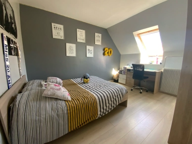 Maison à vendre 6 pièces de 111,26 m² à Achères