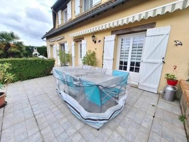 Maison à vendre 7 pièces de 151 m² à Gournay-en-Bray