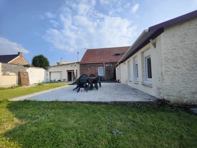 Maison à vendre 4 pièces de 145 m² à Hélesmes