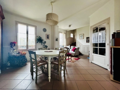 Maison à vendre 5 pièces de 102,3 m² à Conflans-Sainte-Honorine