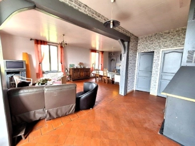 Maison à vendre 7 pièces de 113,8 m² à Beauvais