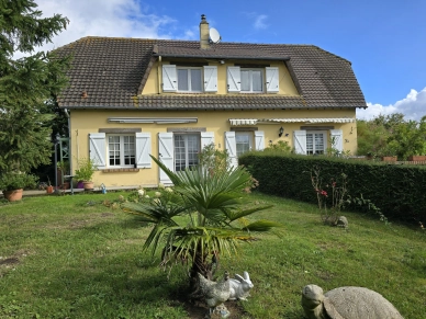 Maison à vendre 7 pièces de 151 m² à Gournay-en-Bray