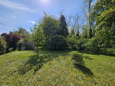 Terrain à vendre de 685 m² à Éragny