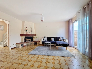 Maison à vendre 4 pièces de 85,04 m² à Éragny