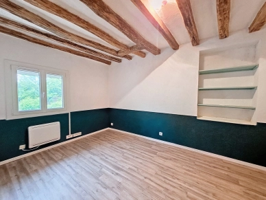 Maison à vendre 6 pièces de 181 m² à Montagny-Sainte-Félicité